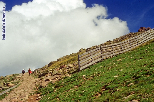 http://www.hoteldolomiten.com/fotogalerie/cache/vs_Landscapes_43.jpg