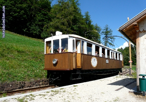 http://www.hoteldolomiten.com/fotogalerie/cache/vs_Renon%20impressioni_P1130064.JPG