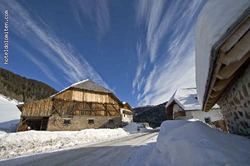 http://www.hoteldolomiten.com/fotogalerie/cache/vs_Winter__MG_7076.jpg