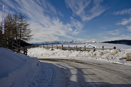 http://www.hoteldolomiten.com/fotogalerie/cache/vs_Winter__MG_7092.jpg